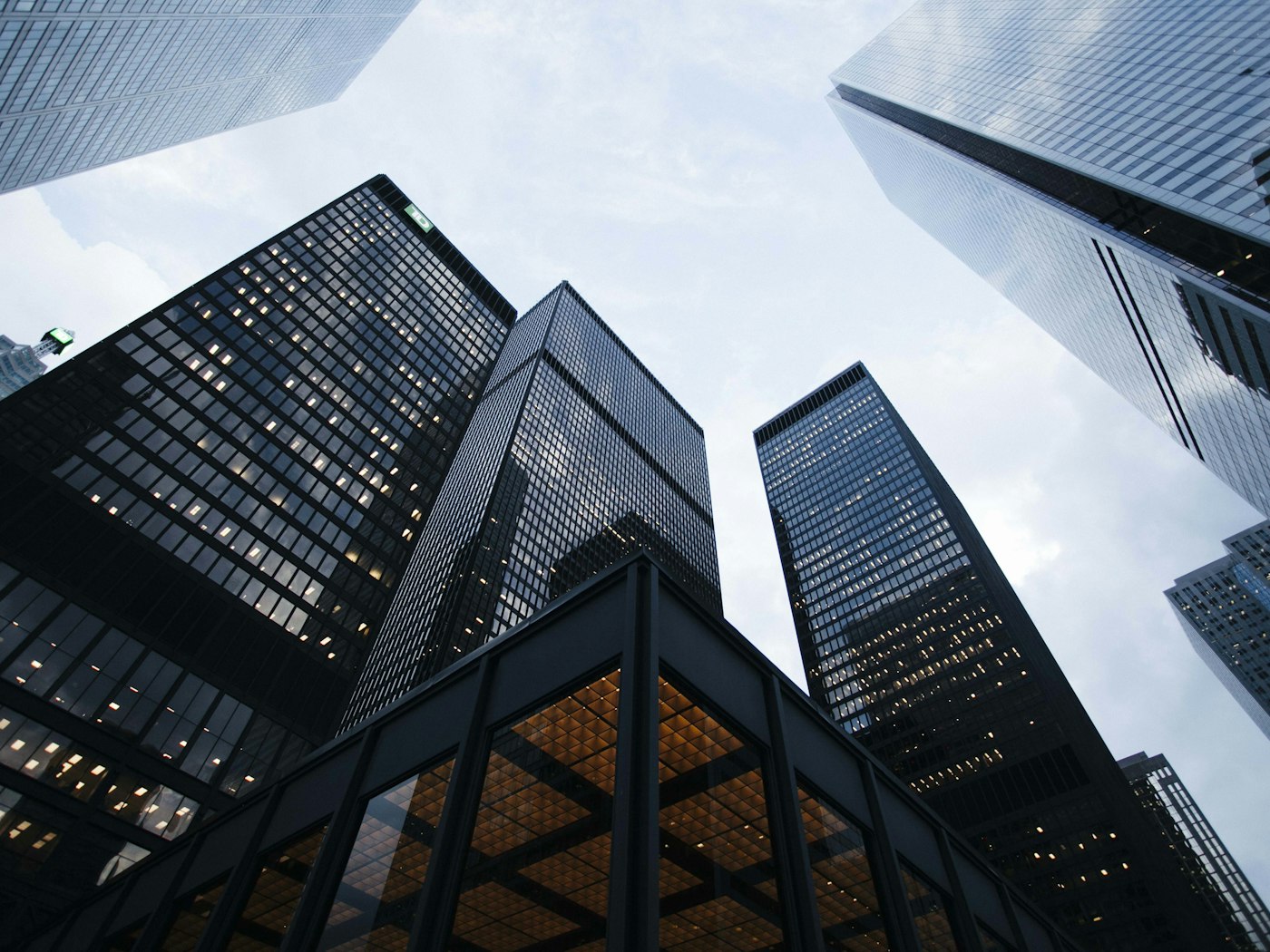 Edificio comercial moderno